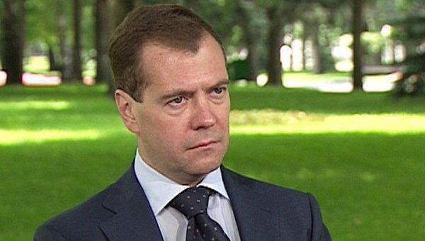 Медведев при экологах отчитал главу Минприроды за безобразную работу