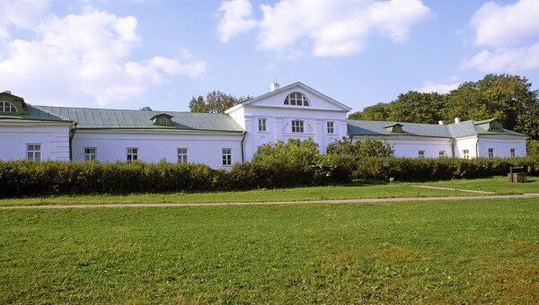 Дом писателя Льва Николаевича Толстого