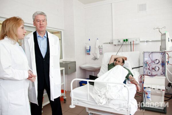 Главврач 52 больницы. 52 Больница Москва главный врач Лысенко.