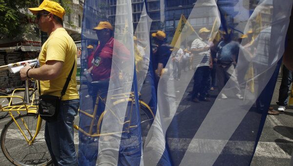 Работники госкомпаний Греции проводят забастовку в Афинах. Архив