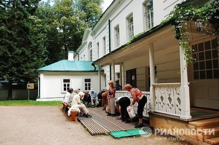 Музей-усадьба Ясная поляна. Дом Л. Н. Толстого Музей-усадьба Ясная поляна. Дом Л. Н. Толстого
