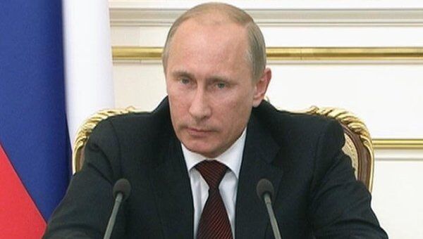 Путин предложил штрафовать чиновников за невнимание к жалобам на них