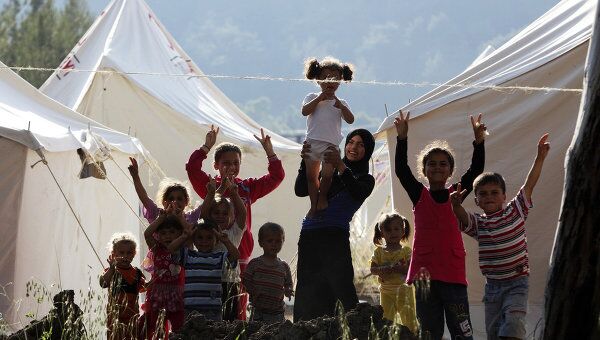 Беженцы на сирийско-турецкой границе 