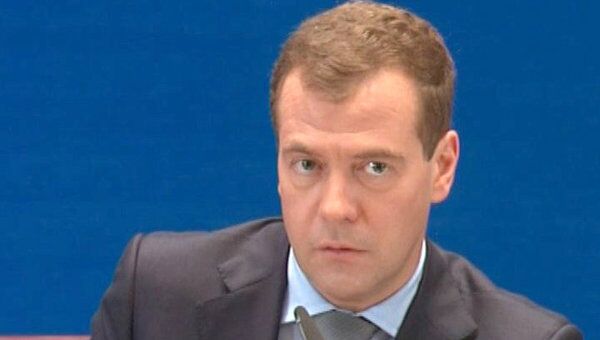 Медведев призвал партнеров по ЕС завершить за месяц переговоры по ВТО