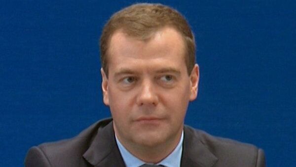 Медведев рассказал, что участники саммита РФ-ЕС ели овощи каждый день
