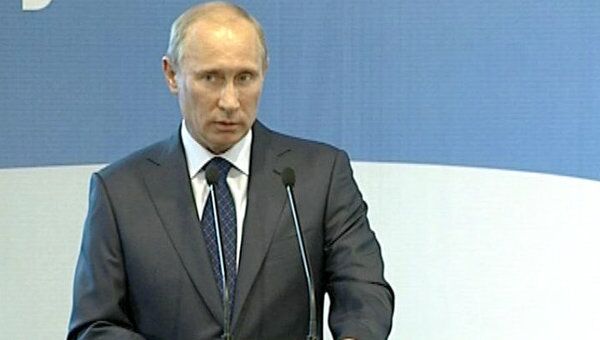 Путин считает, что самоуправление на селе часто существует лишь на бумаге