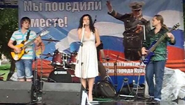 Юные артисты Краснодара исполнили военные песни на новый лад 