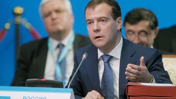 Медведев: ШОС нужна дорожная карта экономического сотрудничества