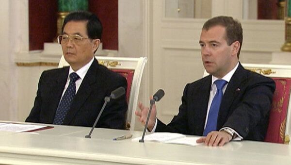 Медведев рассказал, что дает РФ и КНР сотрудничество в газовой сфере
