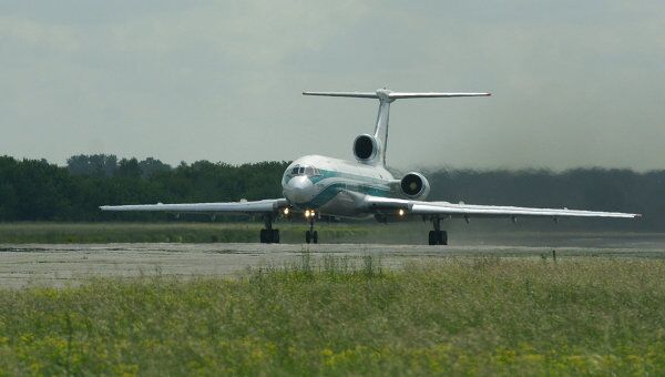 Самолет Ту-154, архивное фото