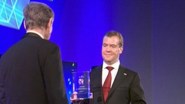 Медведев поддержал идею лауреата Глобальной энергии по очистке океанов