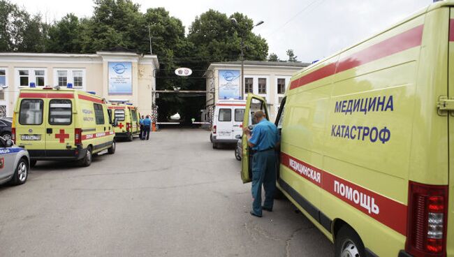 Встреча самолета МЧС с пострадавшими в авиакатастрофе в Петрозаводске на аэродроме Раменское