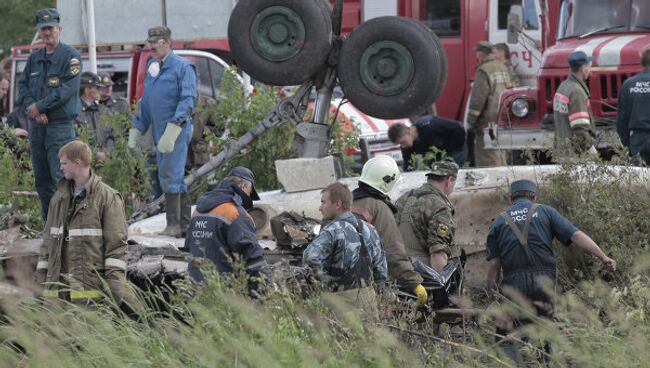 Ситуация на месте крушения самолета Ту-134 под Петрозаводском