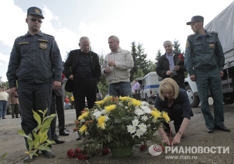 Ситуация на месте крушения самолета Ту-134 под Петрозаводском