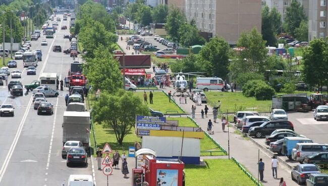 ДТП на улице Шолохова в районе Ново-Переделкино с участием пассажирского автобуса и легкового автомобиля