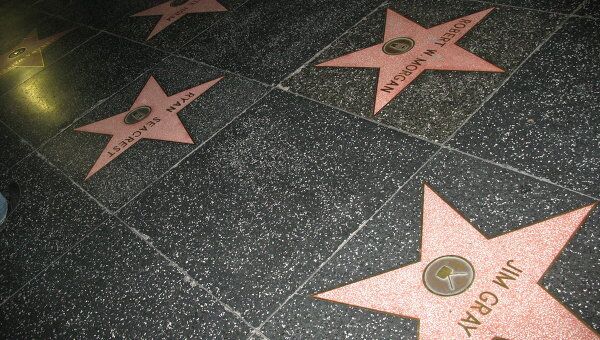 Голливуд назвал своих номинантов на аллею славы в 2012 году