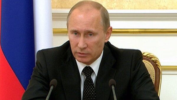 Путин начал заседание правительства минутой молчания по погибшим в ВОВ