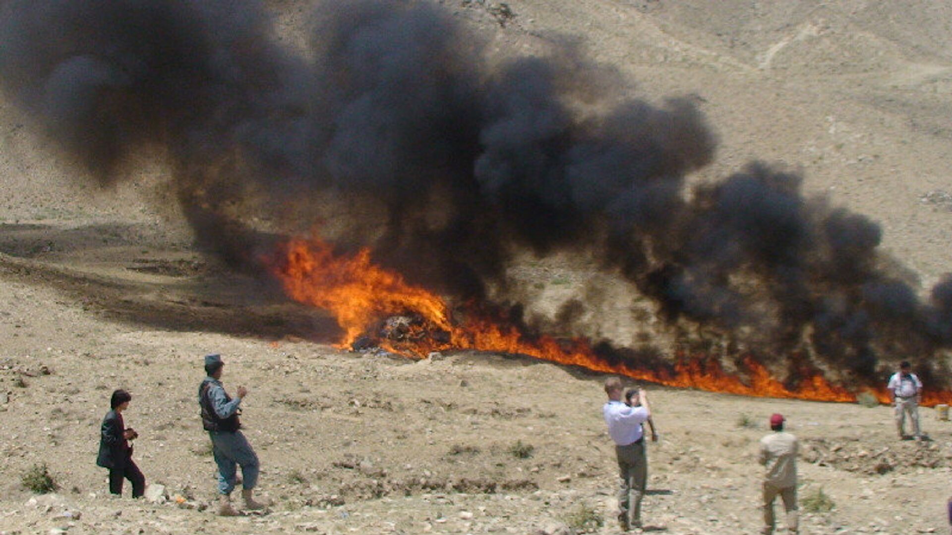 Сожжение 11 тонн наркотиков в провинции Кабул в Афганистане  - РИА Новости, 1920, 17.08.2021
