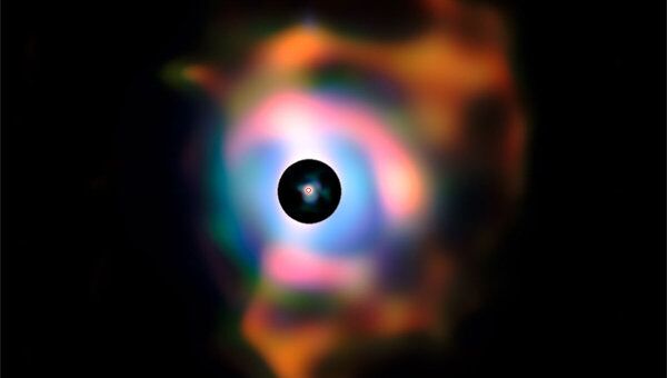 Астрономы разглядели детали туманной мантии Бетельгейзе