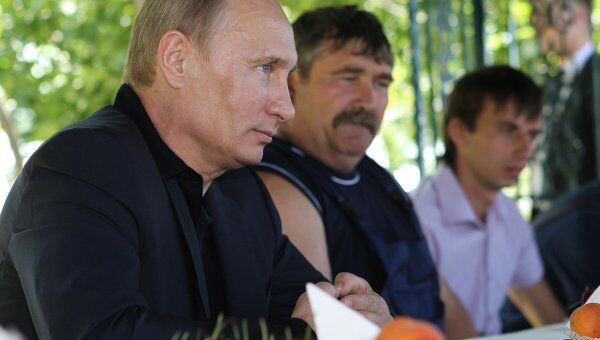 Рабочая поездка премьер-министра РФ В.Путина в Южный федеральный округ