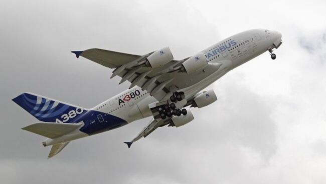 Самолет Airbus A380