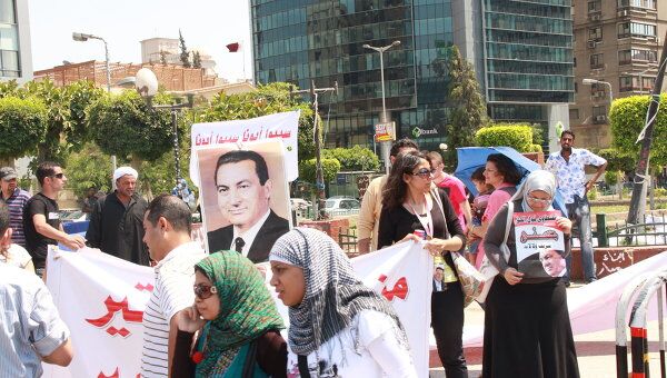 Демонстрация сторонников экс-президента Египта Хосни Мубарака. Архив