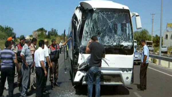 Автобус с российскими туристами попал в ДТП в турецкой Аланье