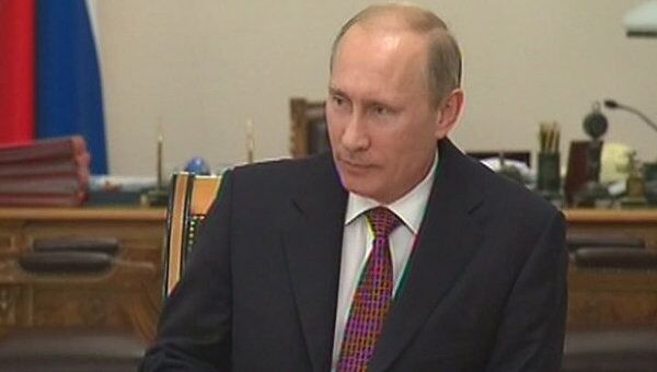 Путин предложил поддержать медработников на селе субсидиями на оплату ЖКХ
