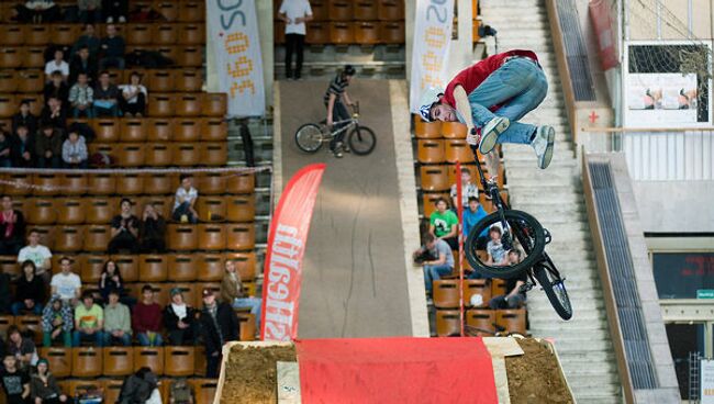 Мастера MTB и BMX на выставке «Велопарк 2009»