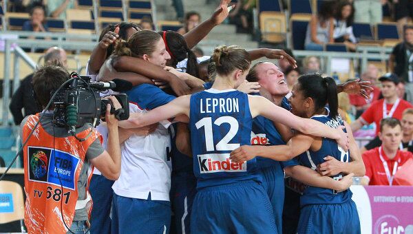 Сборная Франции победила команду Литвы в четвертьфинале Евробаскета