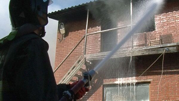 Густой дым осложнил тушение склада – пожарный о ЧП в Красногорске