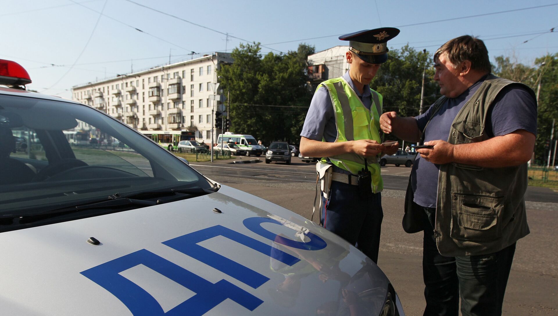 Дпс работа вакансии. Автомобиль ДПС. Машина ГИБДД. ГАИ аббревиатура. Машины ДПС России.