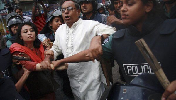 Акция протеста против участия США в разведке газа в Бангладеш
