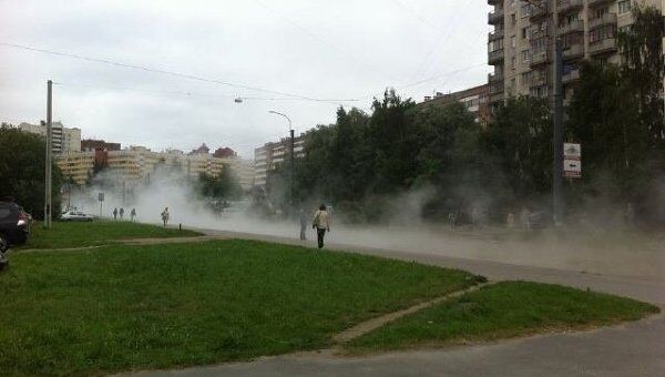 Улицу Есенина в Петербурге затопило кипятком