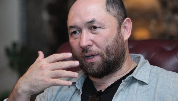 Кинорежиссер Тимур Бекмамбетов дает интервью в рамках Международного кинофестиваля экшн-фильмов ASTANA.