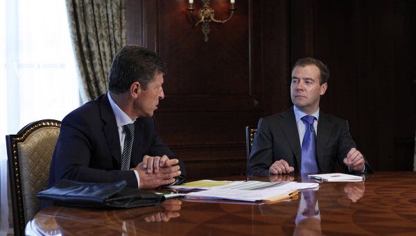 Президент РФ Д.Медведев и Д.Козак во время встречи