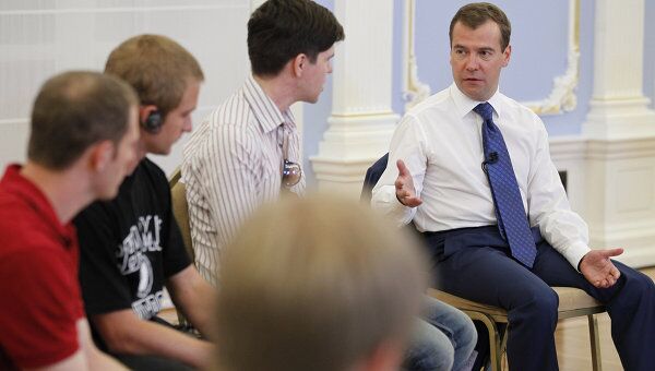 Президент РФ Д.Медведев встретился с представителями молодежного форума Селигер-2011
