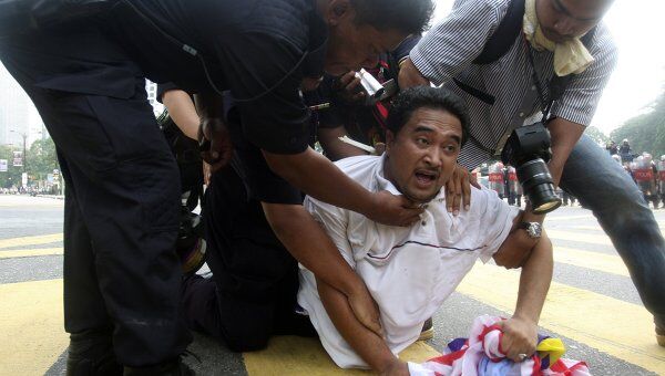 Более 500 манифестантов задержаны в Малайзии