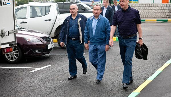 Сергей Собянин посетил новую автопарковку в московском районе Митино