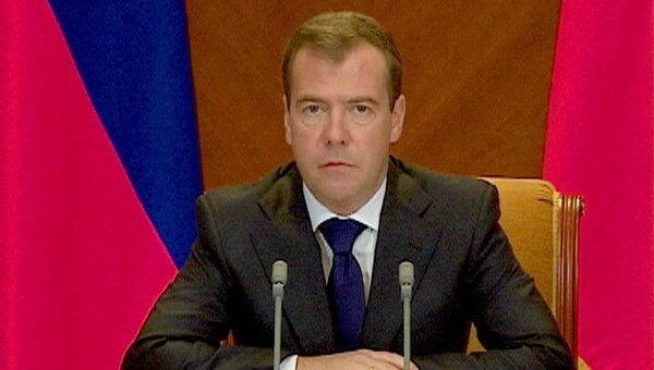 Медведев потребовал тотальной проверки всего пассажирского флота РФ
