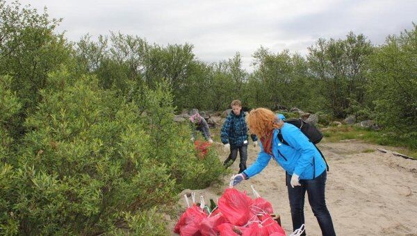 Сбор мусора в Мурманской области 
