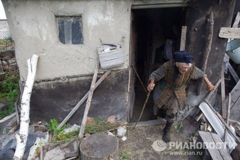 83-летняя слепоглухонемая жительница воронежского села Большая Дмитровка самостоятельно ведет домашнее хозяйство