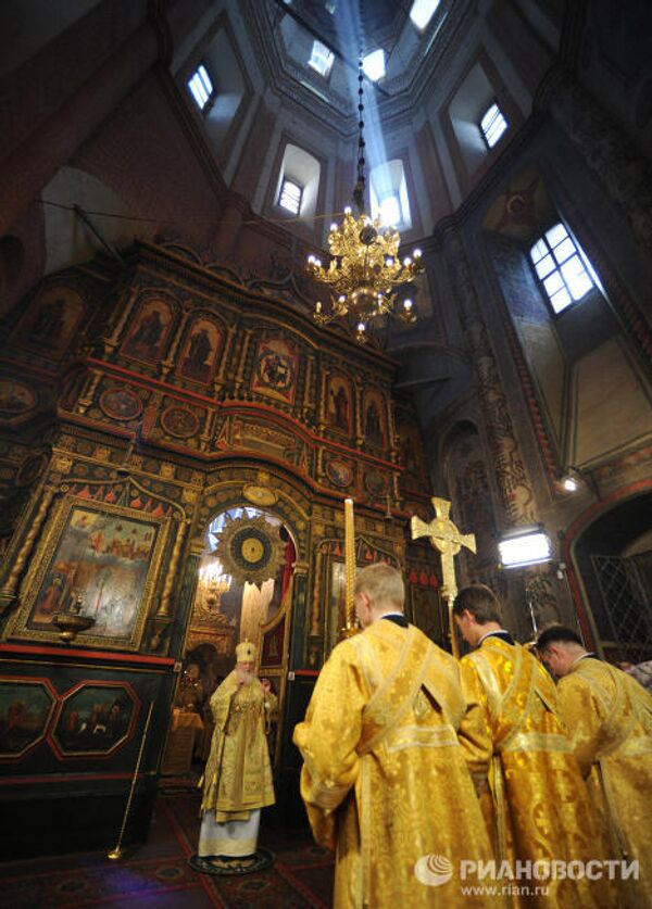 Торжественное богослужение в честь 450-летия Покровского собора