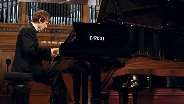 Александр Лубянцев, получивший независимый приз критиков в специальности Фортепиано на XIV Международном конкурсе имени Чайковского