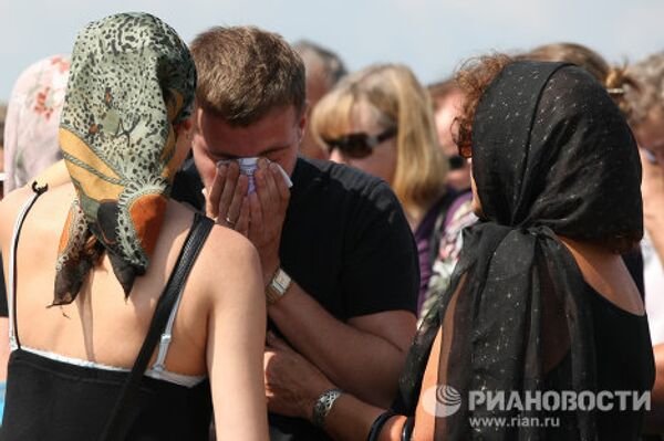 Похороны погибших во время крушения теплохода Булгария