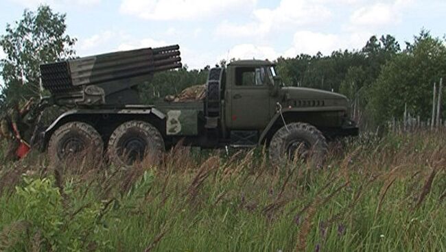 К 70-летию Катюши военные показали, как действует ее преемник Град