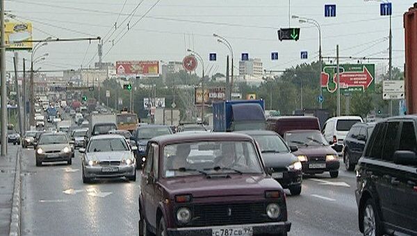 105 дорожных парадоксов нашли в Москве сотрудники центра борьбы с пробками