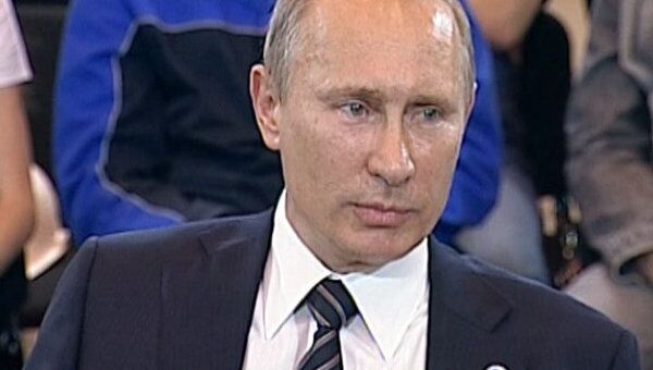 Путин признался, что переживал из-за своей реплики мочить в сортире