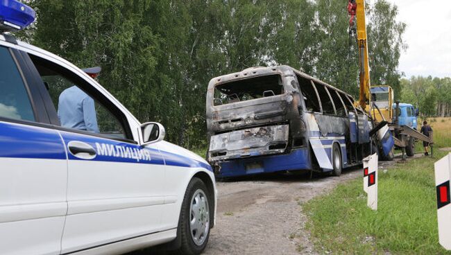 Последствия столкновения пассажирского автобуса с КАМАЗом в Новосибирской области