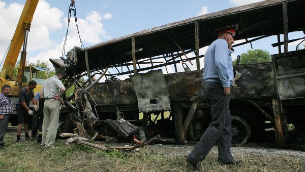 Последствия столкновения пассажирского автобуса с КАМАЗом в Новосибирской области